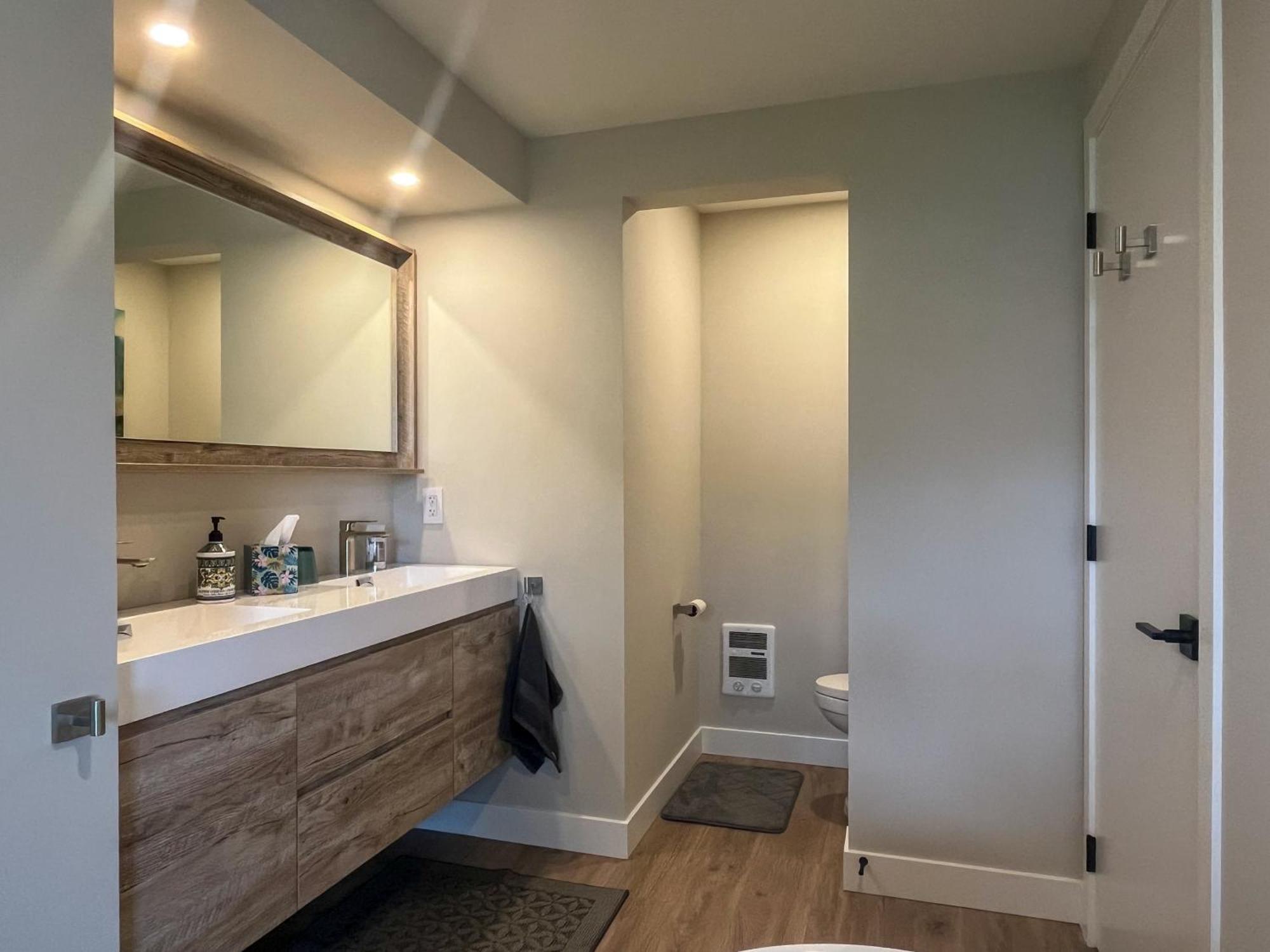 Kelowfornia Lakeview Retreat 基洛纳 客房 照片