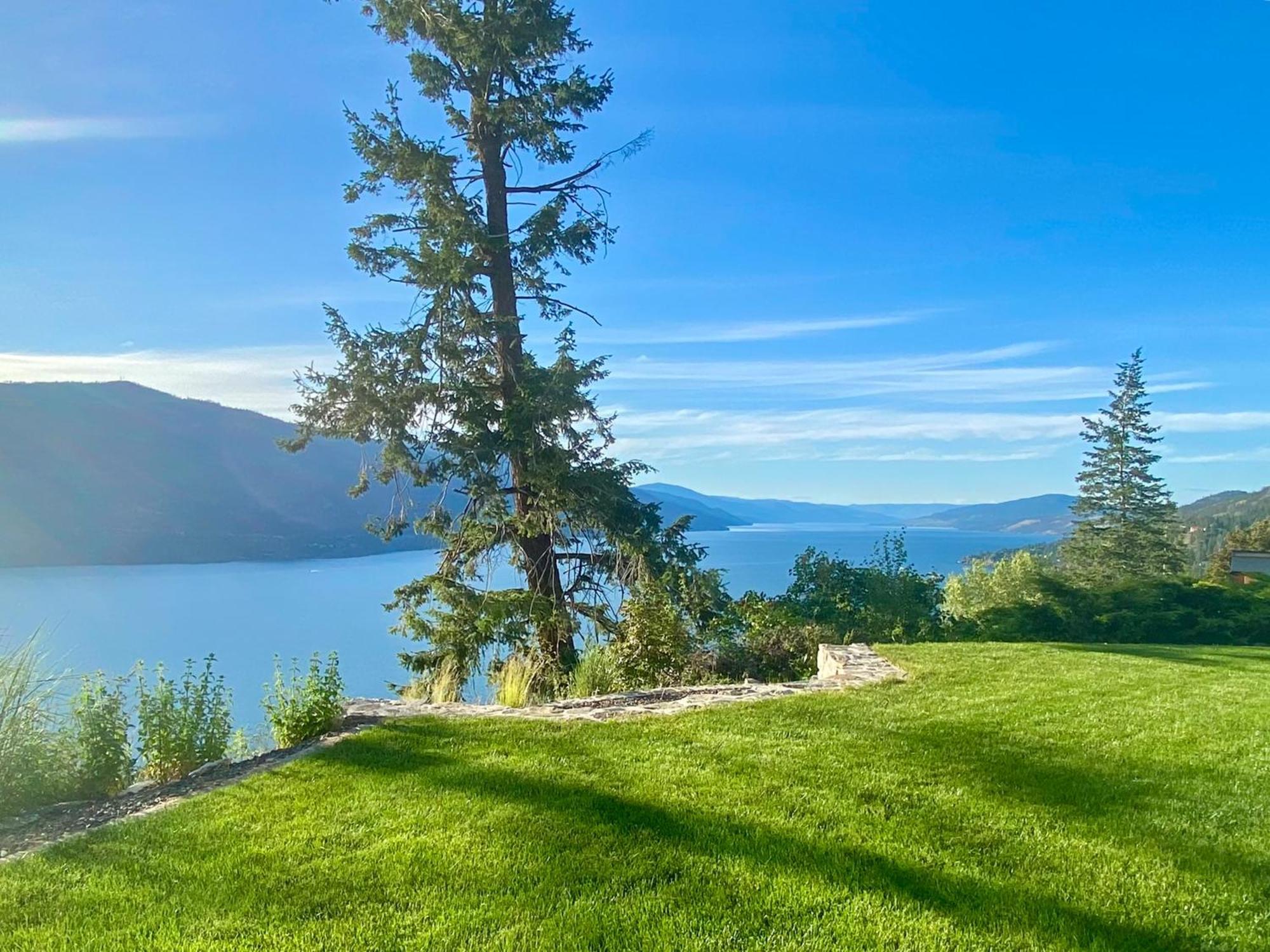 Kelowfornia Lakeview Retreat 基洛纳 外观 照片